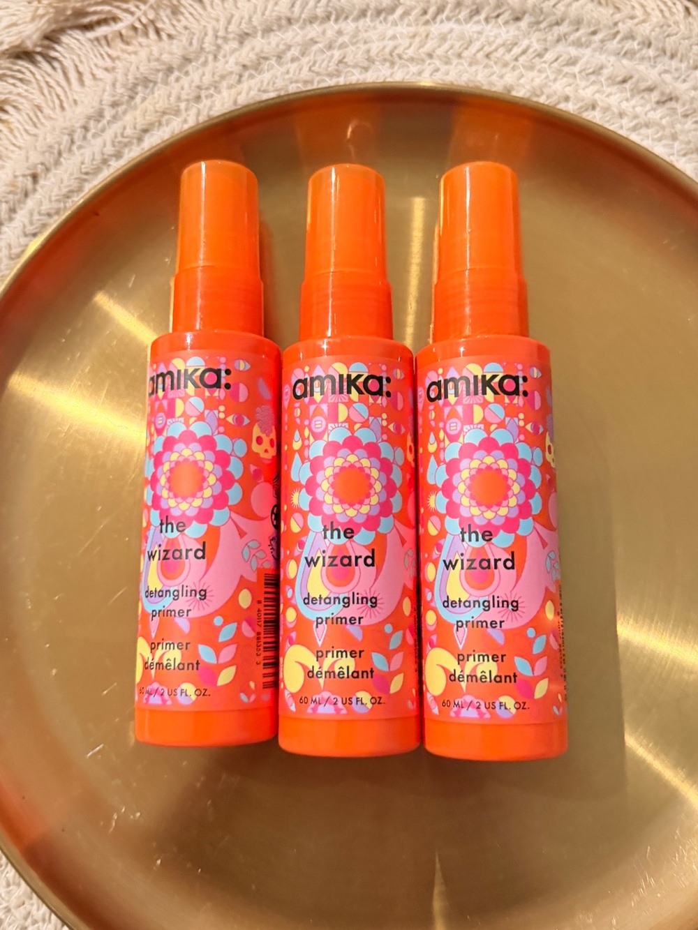 Brand new Amika The Wizard Detangling Primer bundle! ✨